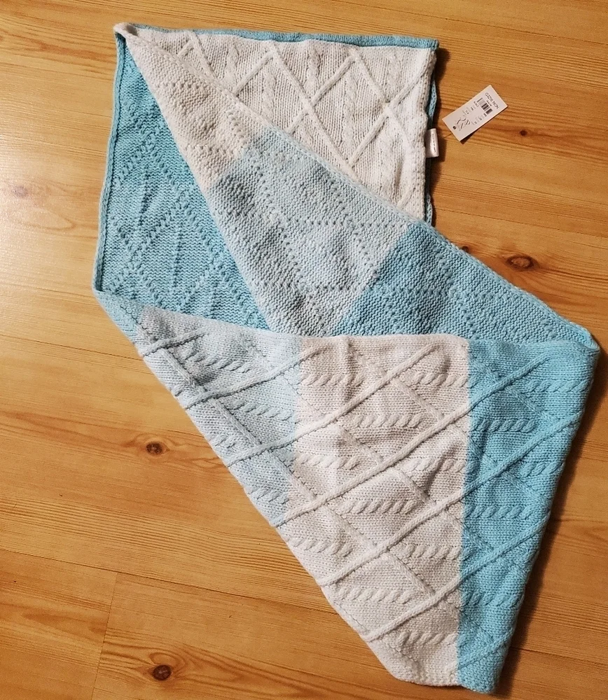 New York & Company Infinity Scarf ♾ NWT - Picture 1 of 4